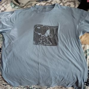 Snoopy Tee shirt size Medium